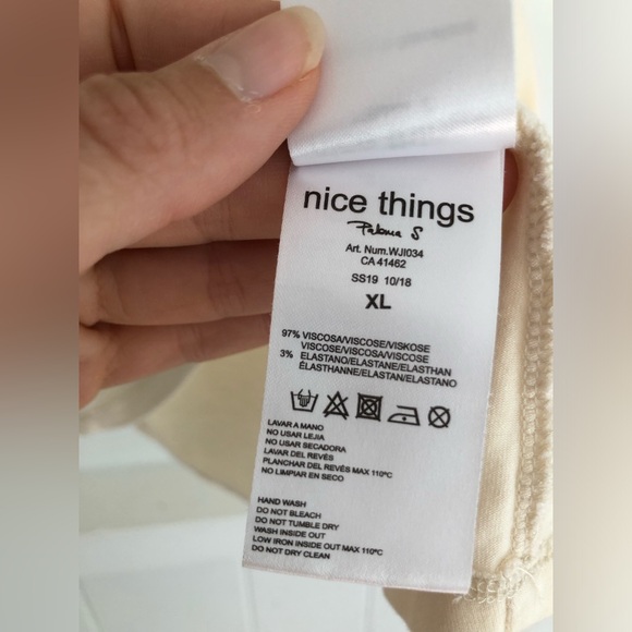 nice things by Paloma Santaolalla Barcelona- T - sand colored easy breezy beachy - Picture 11 of 15